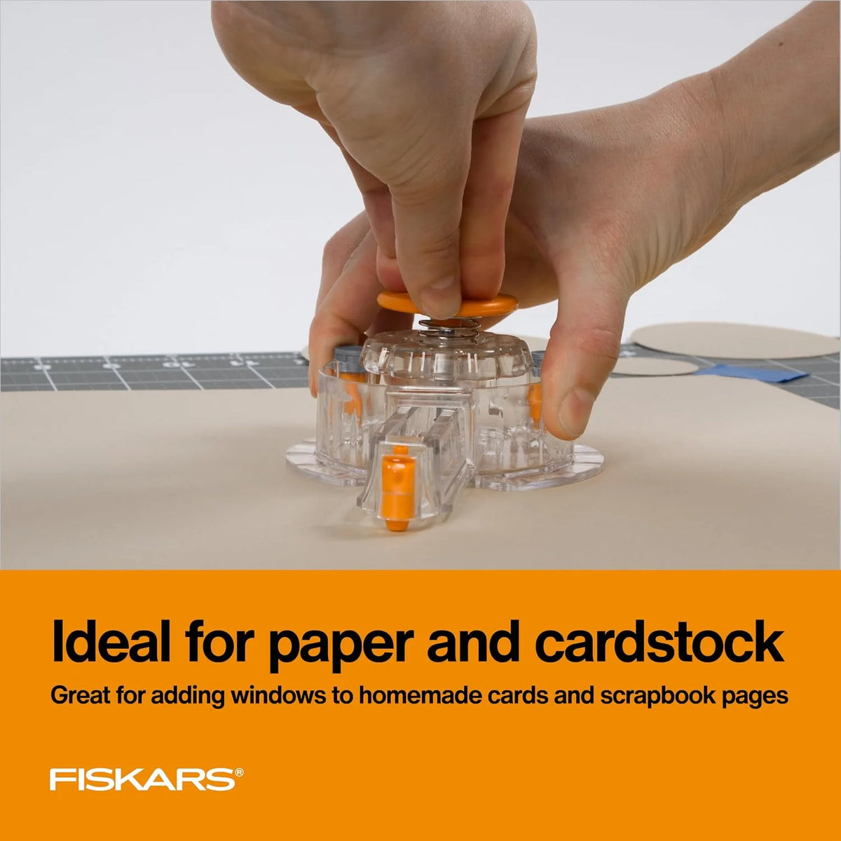 Fiskars Circle Cutter with 3 Replacement Blades for Paper & Arts and Crafts