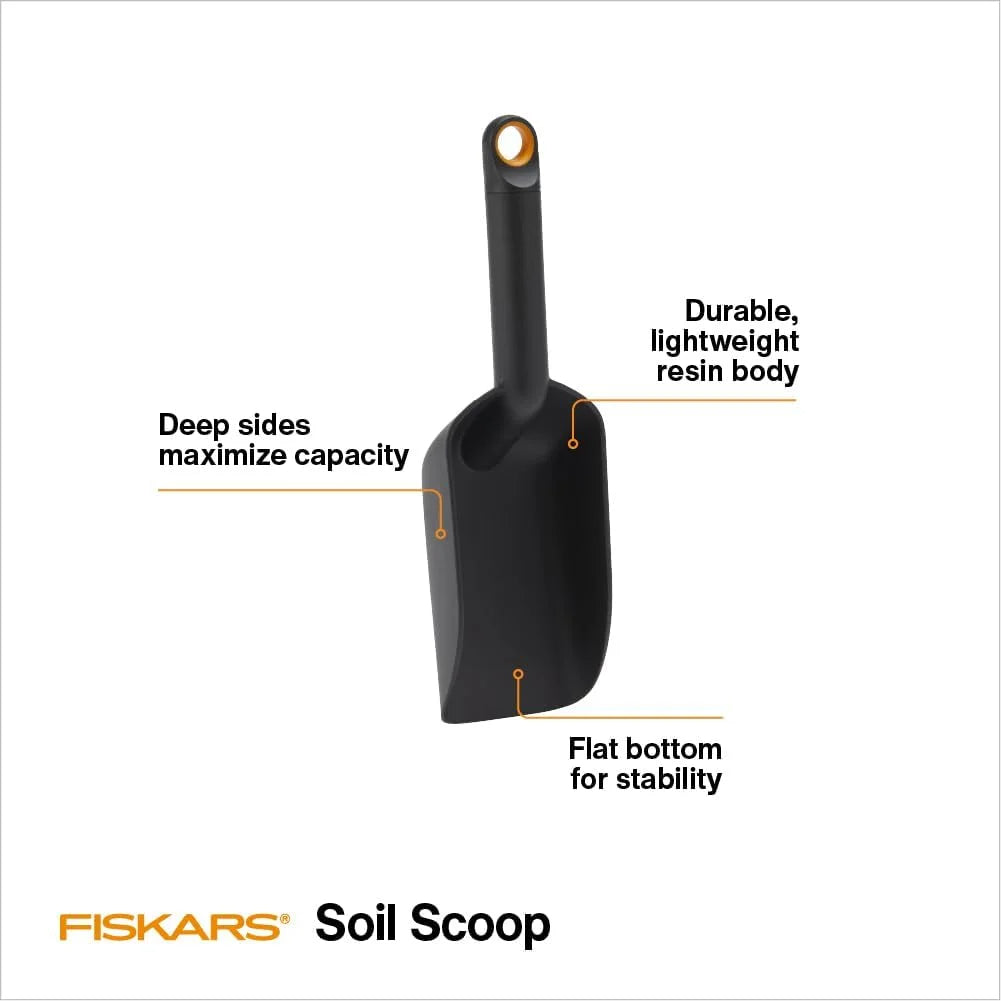 Fiskars Soil Scoop for Potting & Transplanting, 1.5 Cup Capacity, Black