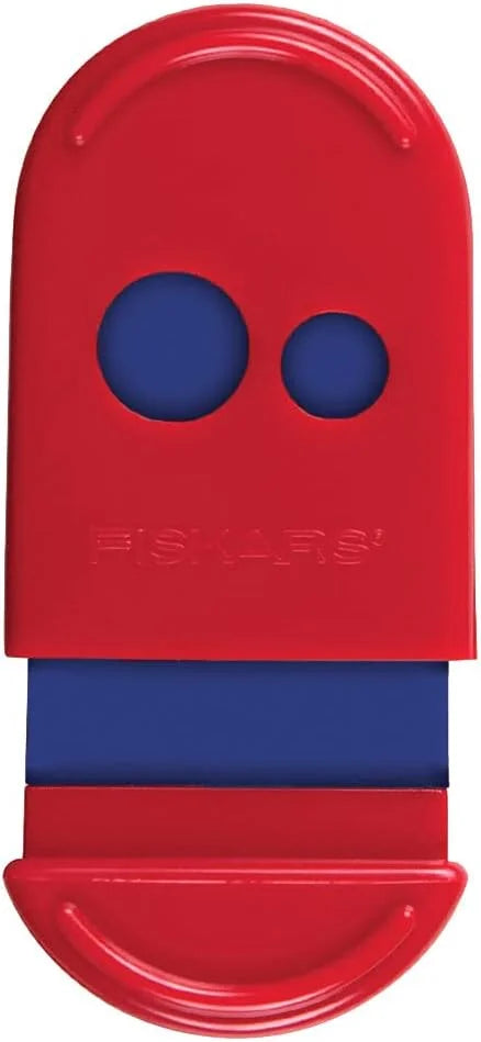 Fiskars Squeeze Sharpener for Kids 5+ - Crayon and Pencil Sharpener - Back to School Supplies - Color May Vary
